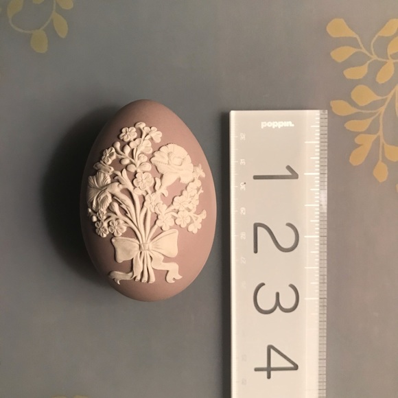 Wedgwood Jasperware Egg in NEW Condition RARE 1980s - Picture 6 of 16